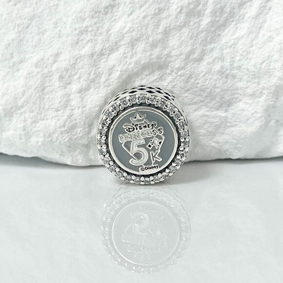 Pandora Princess 2020 5K Half Marathon Bead Charm S925 Silver Charm - Picture 2 of 3